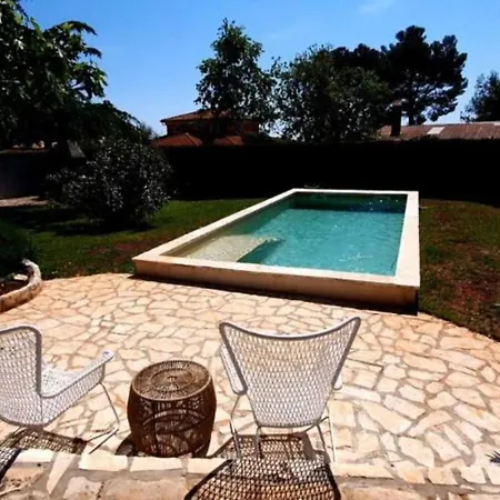 Seafront Dreamy Spina With Pool - Two Bedroom With Pool Ferienhaus Umag